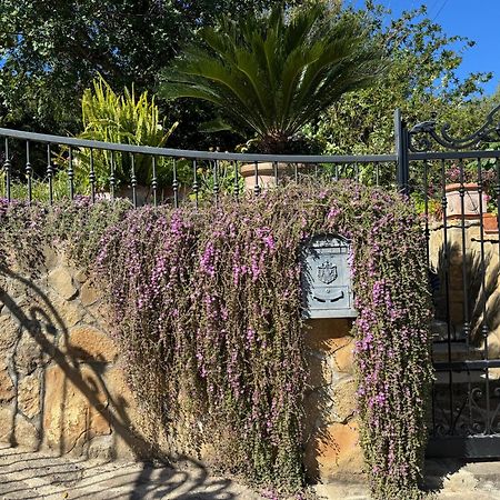 Villa Dei Fiori - Casa Vacanza كابوتيرا المظهر الخارجي الصورة