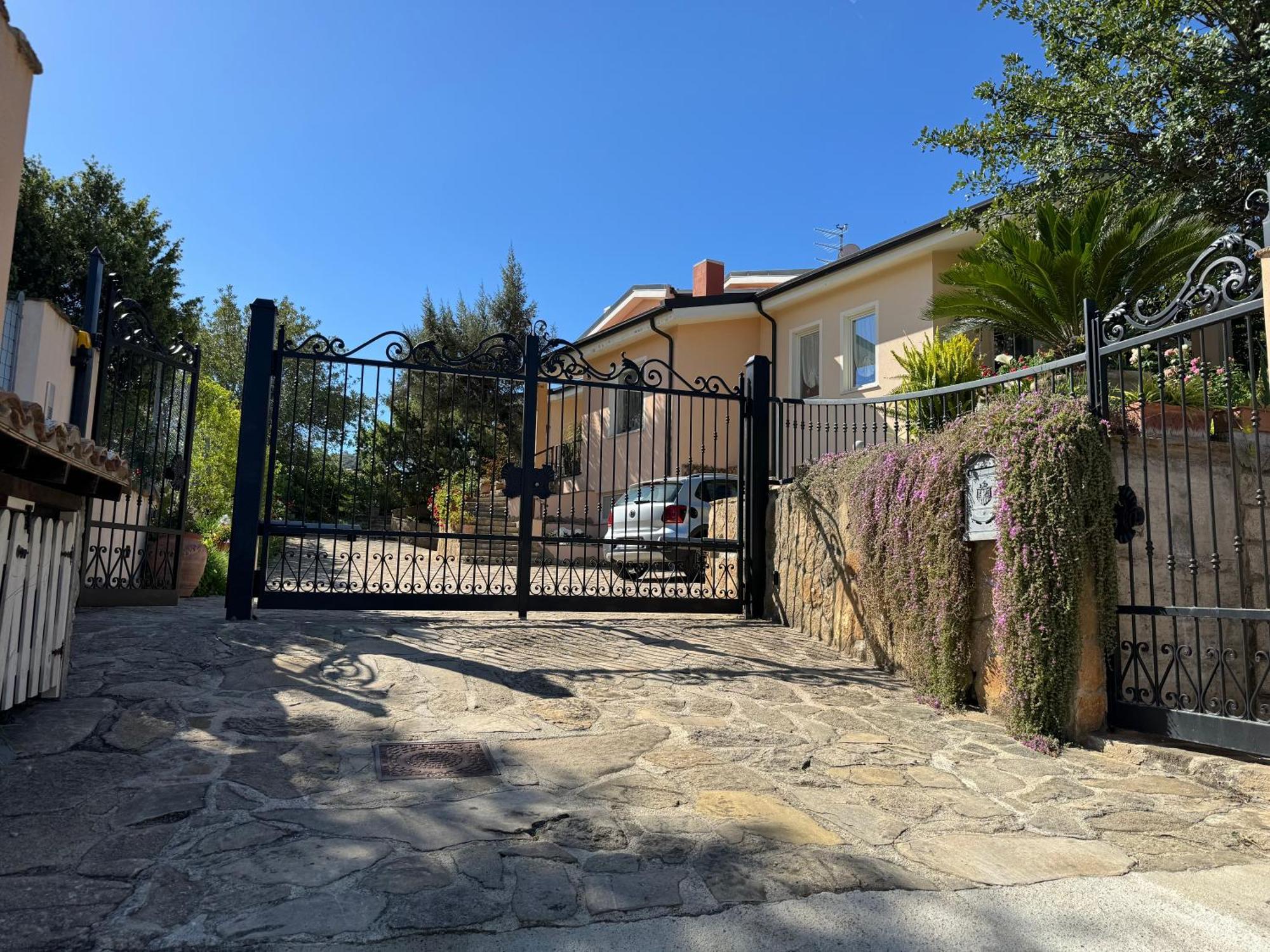 Villa Dei Fiori - Casa Vacanza كابوتيرا المظهر الخارجي الصورة
