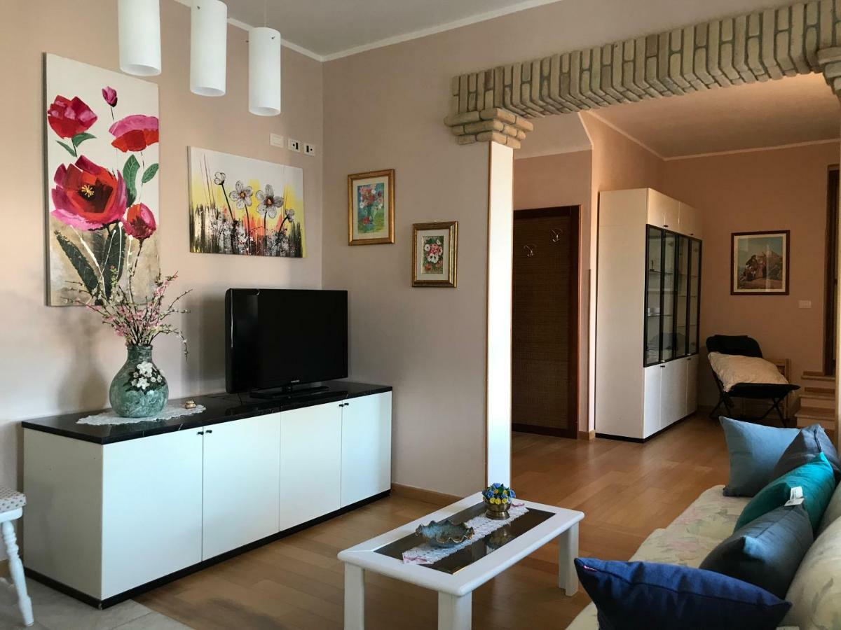 Villa Dei Fiori - Casa Vacanza كابوتيرا المظهر الخارجي الصورة